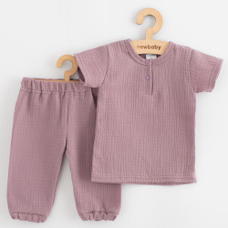Kojenecká mušelínová souprava tričko a kalhoty New Baby lavender