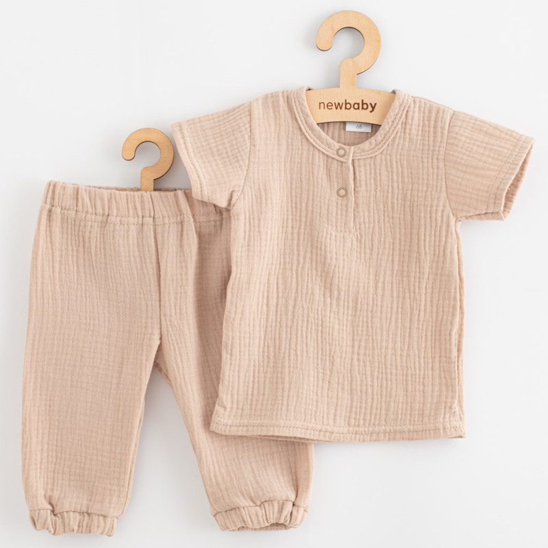 Kojenecká mušelínová souprava tričko a kalhoty New Baby beige