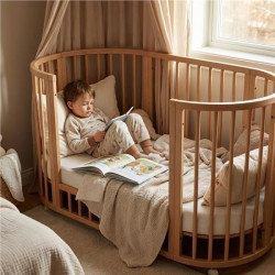 Dětská rostoucí postýlka 3v1 oválná + matrace New Baby ořechová